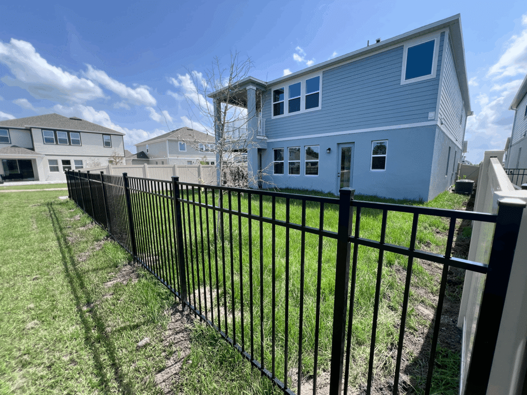 Black_Aluminum_Fences_04