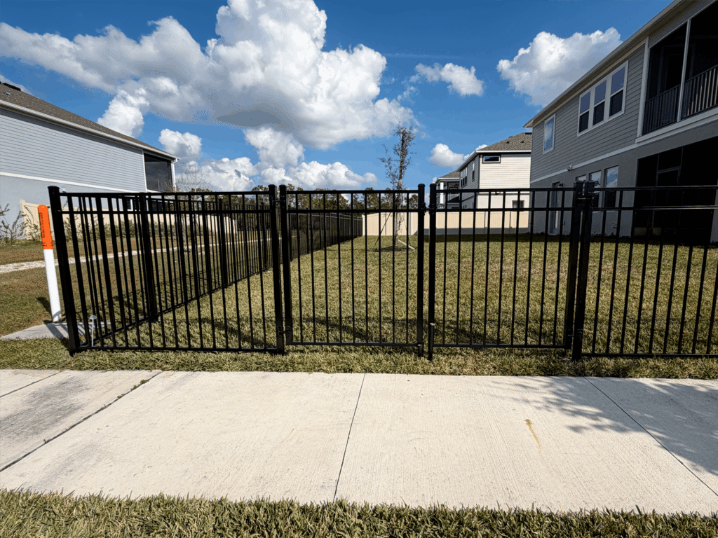 black-aluminum-fence-driveway-orlando.jpg