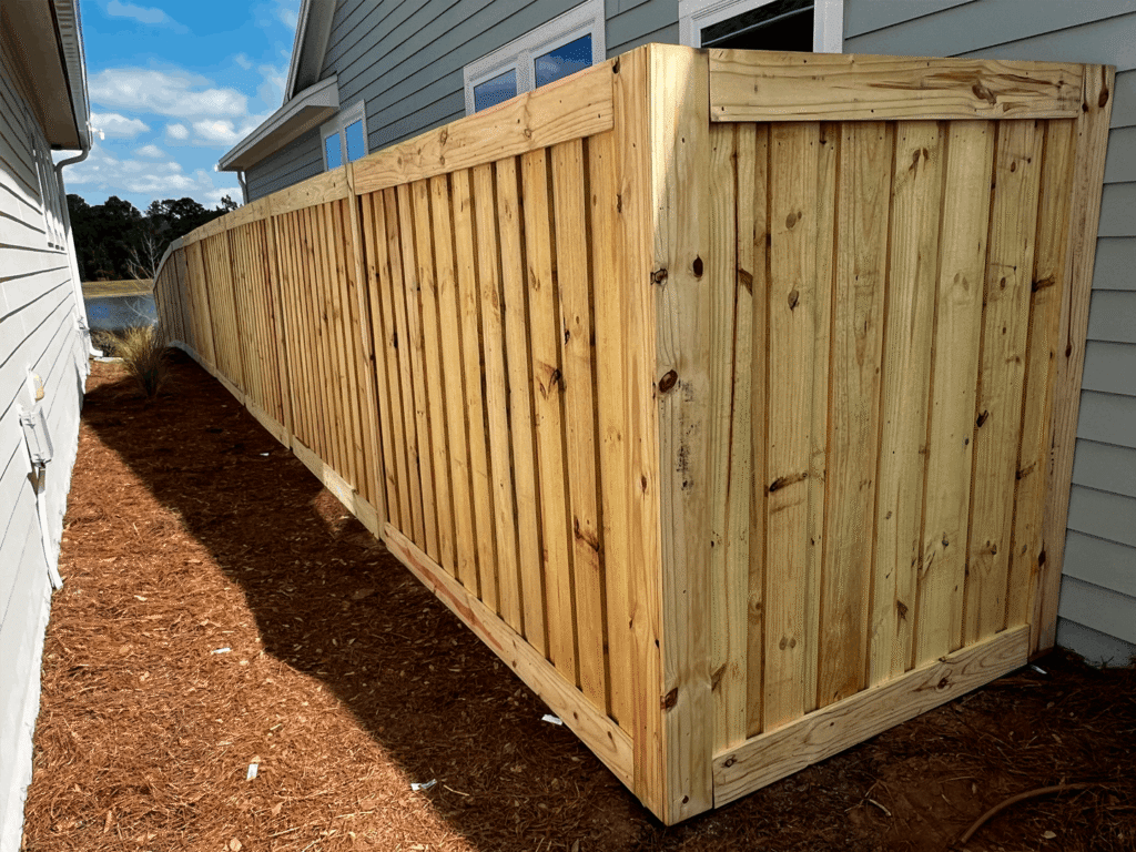wood-fence-residential-backyard-orlando.jpg