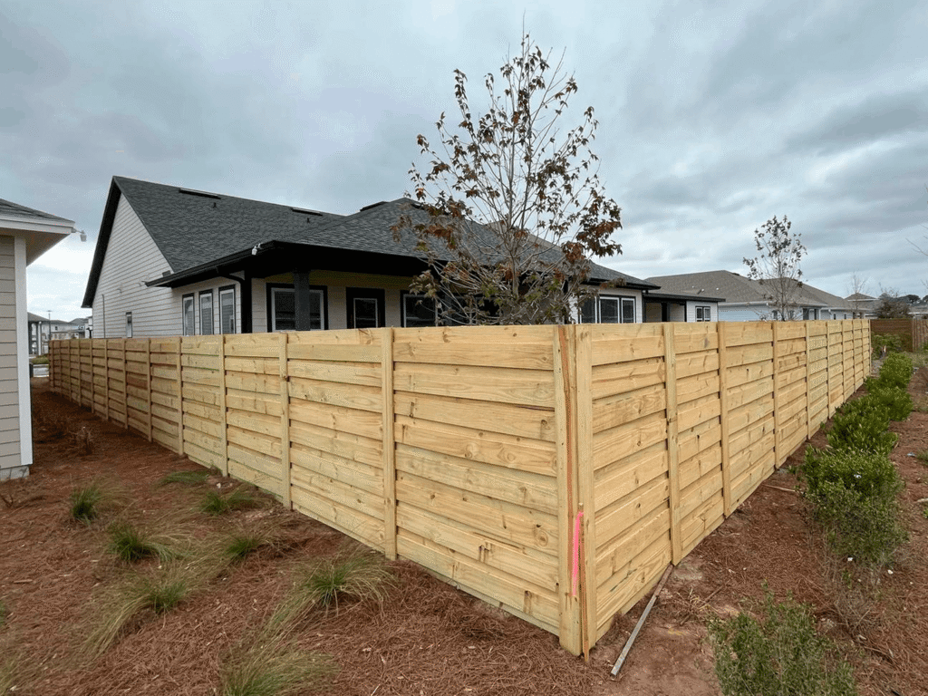 corner-wood-fence-installation-orlando.jpg